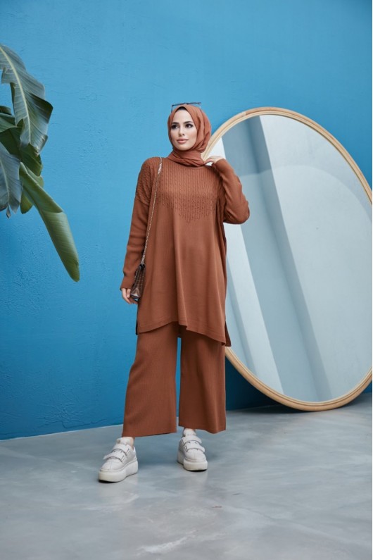 Göğsü Desenli Triko Takım Taba Model-387